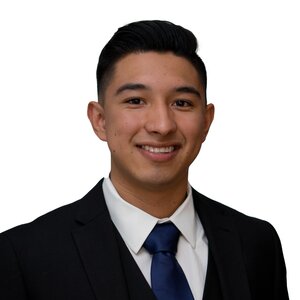 Damian Chavez Real Estate Agent